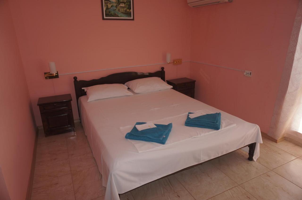 Lenny Hotel Kranevo Buitenkant foto