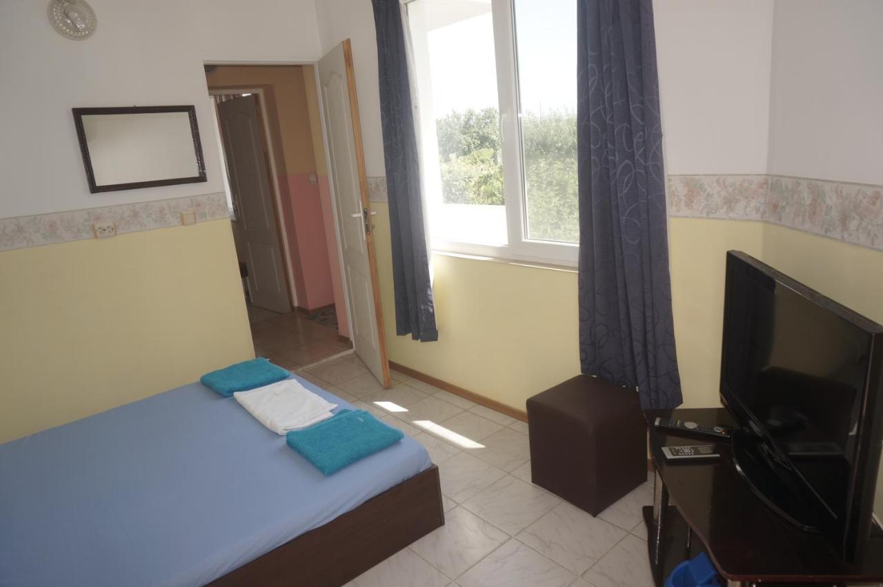 Lenny Hotel Kranevo Buitenkant foto