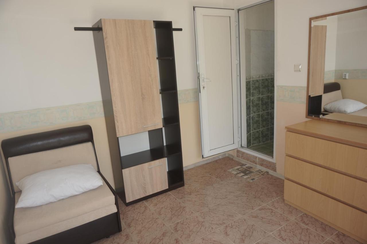 Lenny Hotel Kranevo Buitenkant foto