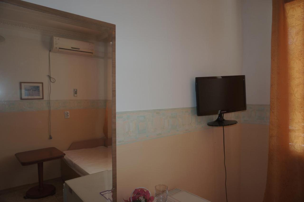 Lenny Hotel Kranevo Buitenkant foto